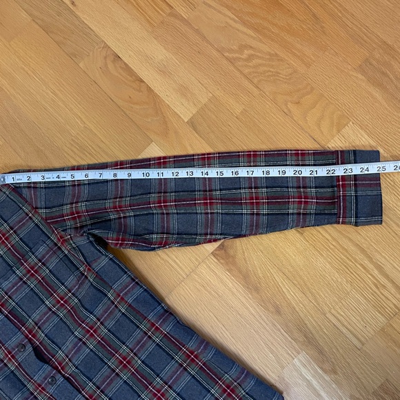 L.L. Bean Scotch Plaid Flannel Button Up Shirt Size Medium - Picture 11 of 11